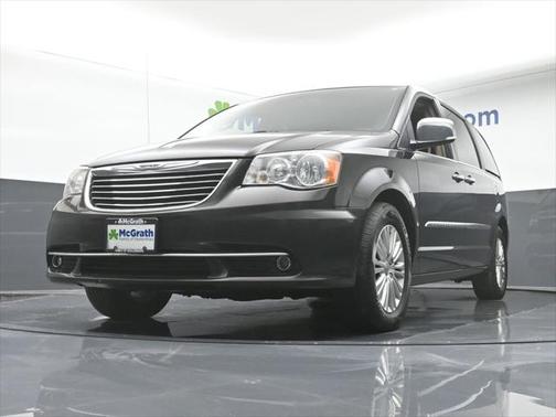 2015 Chrysler Town & Country Touring-L