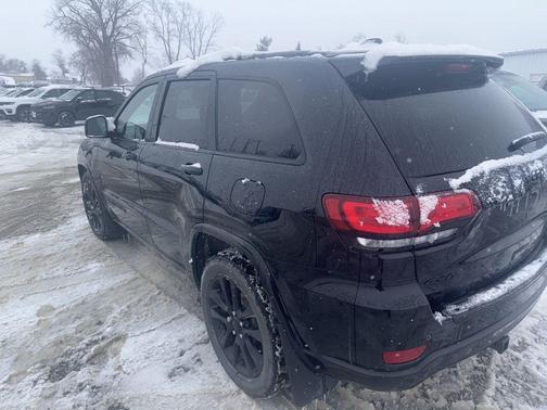 2017 Jeep Grand Cherokee Altitude
