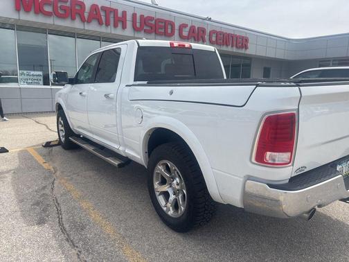 Bright White Clearcoat 2017 RAM 1500 Laramie