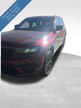 2024 Jeep Grand Cherokee Altitude