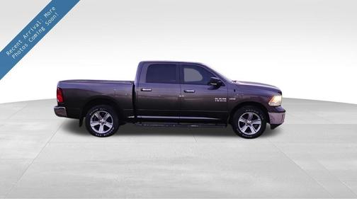 Granite Crystal Metallic Clearcoat 2016 RAM 1500 Big Horn