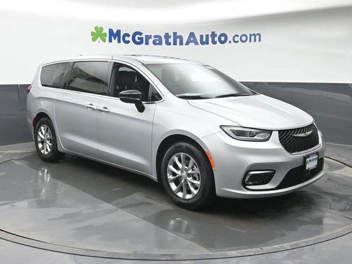 Silver Mist Clearcoat 2026 Chrysler Pacifica Limited