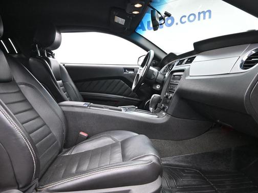 2013 Ford Mustang V6 Premium