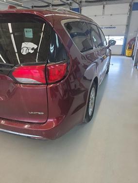 Velvet Red Pearlcoat 2019 Chrysler Pacifica Limited