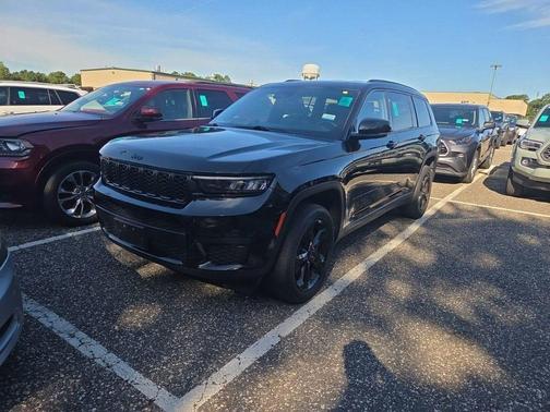 2022 Jeep Grand Cherokee L Altitude