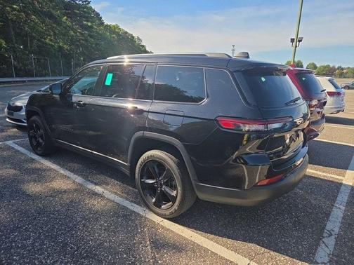 2022 Jeep Grand Cherokee L Altitude
