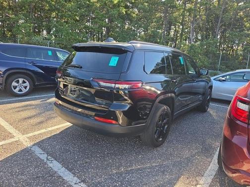 2022 Jeep Grand Cherokee L Altitude