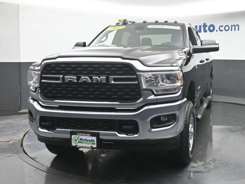 2022 RAM 2500 Big Horn Crew Cab 4x4 6'4' Box