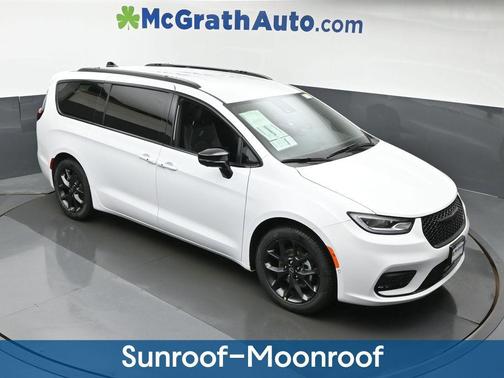 2026 Chrysler Pacifica L