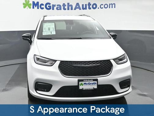 2026 Chrysler Pacifica L