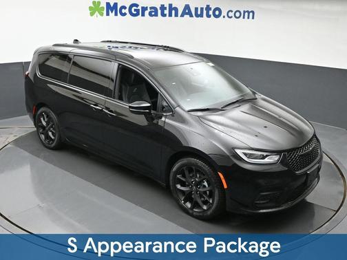 2026 Chrysler Pacifica L