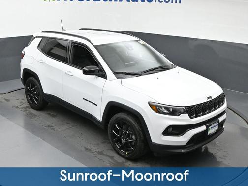 Bright White Clearcoat 2026 Jeep Compass Latitude