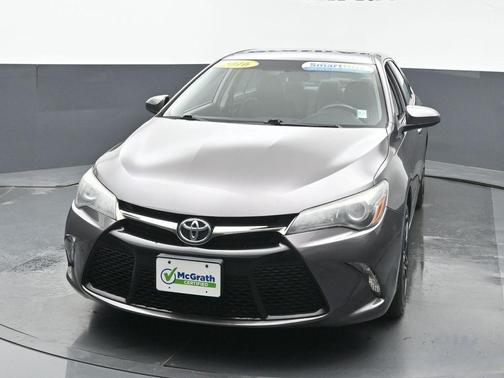 2016 Toyota Camry XLE