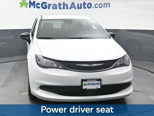 2026 Chrysler Voyager LX