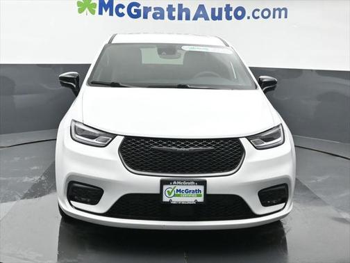 2024 Chrysler Pacifica Hybrid S Appearance Pkg