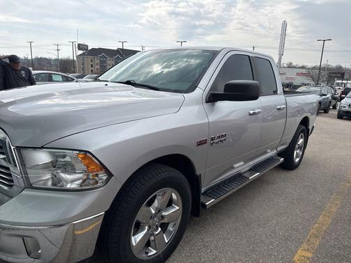 Bright Silver Metallic Clearcoat 2016 RAM 1500 Big Horn