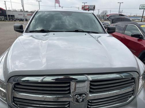 Bright Silver Metallic Clearcoat 2016 RAM 1500 Big Horn