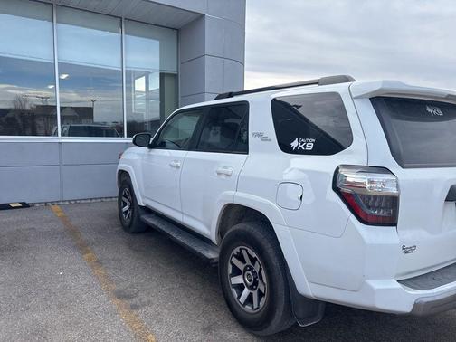 2022 Toyota 4Runner TRD Off Road