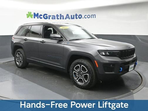 Diamond Black Crystal Pearlcoat 2023 Jeep Grand Cherokee 4xe Trailhawk