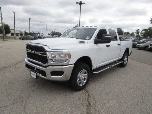 2024 RAM 2500 Tradesman Crew Cab 4x4 6'4' Box