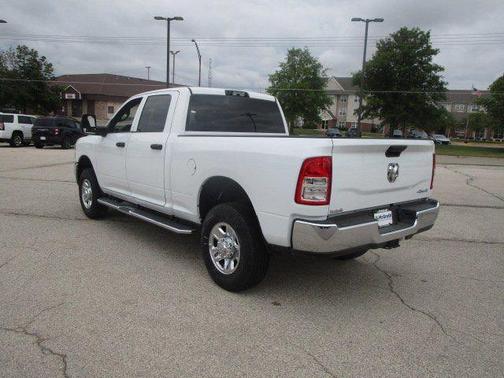 2024 RAM 2500 Tradesman Crew Cab 4x4 6'4' Box