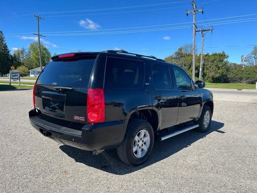 BLACK 2010 GMC Yukon SLT