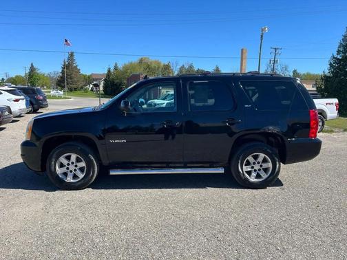 BLACK 2010 GMC Yukon SLT