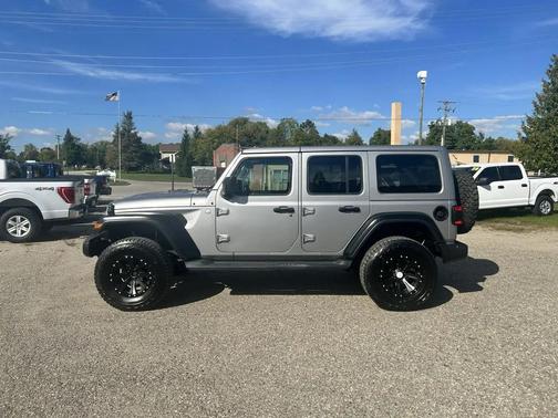 Billet Silver Metallic Clearcoat 2018 Jeep Wrangler Unlimited Sahara