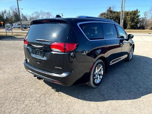 2017 Chrysler Pacifica Limited