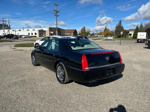 2009 Cadillac DTS Platinum