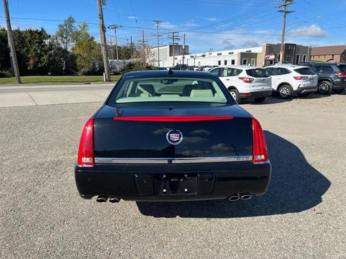 2009 Cadillac DTS Platinum