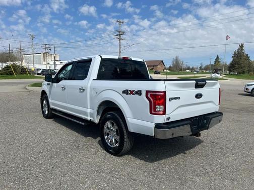 Oxford White 2017 Ford F-150 SUPERCREW