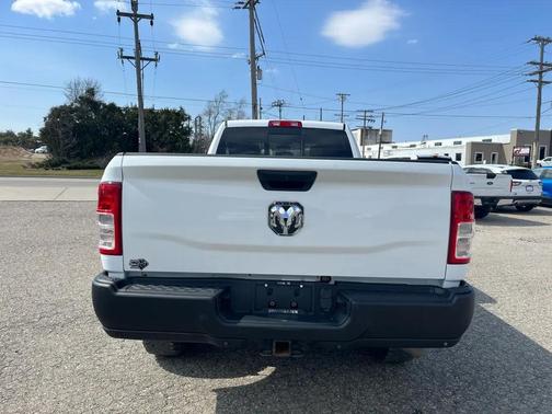 2022 RAM 2500 Tradesman Crew Cab 4x4 8' Box