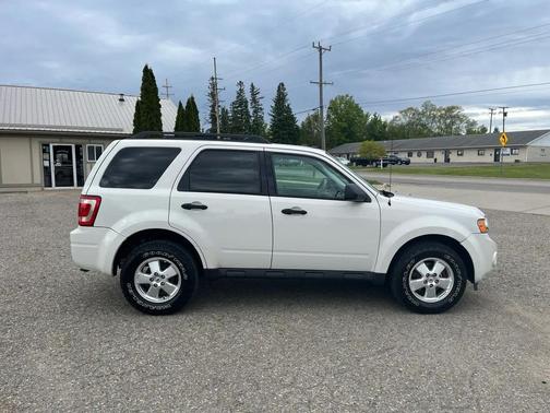 WHITE 2012 Ford Escape XLT