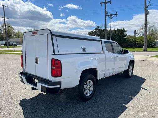 Summit White 2017 Chevrolet Colorado WT