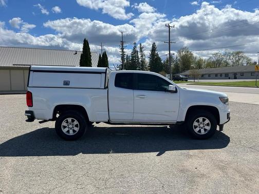 Summit White 2017 Chevrolet Colorado WT