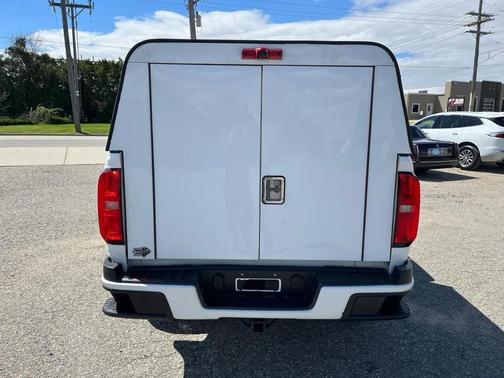 Summit White 2017 Chevrolet Colorado WT