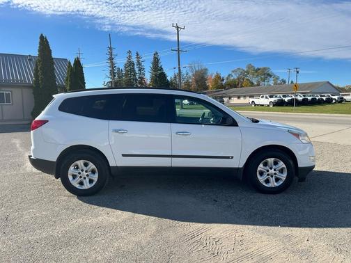 2010 Chevrolet Traverse LS