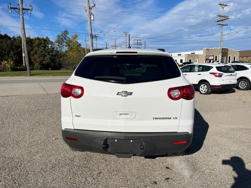 2010 Chevrolet Traverse LS