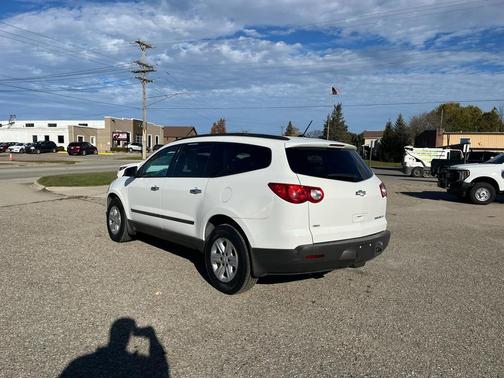 2010 Chevrolet Traverse LS