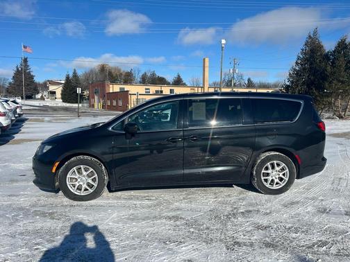 2017 Chrysler Pacifica LX