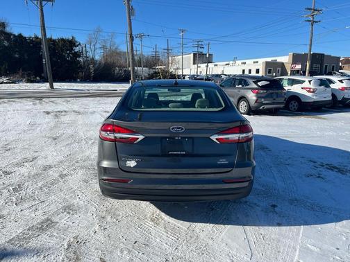 2020 Ford Fusion Hybrid SE