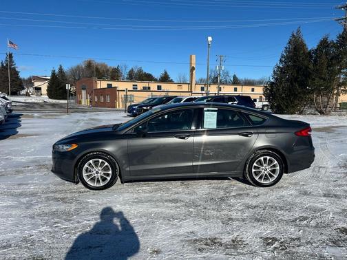 2020 Ford Fusion Hybrid SE