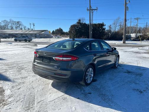 2020 Ford Fusion Hybrid SE