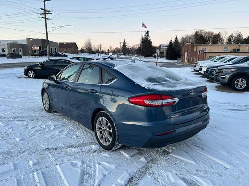 2019 Ford Fusion Hybrid SE
