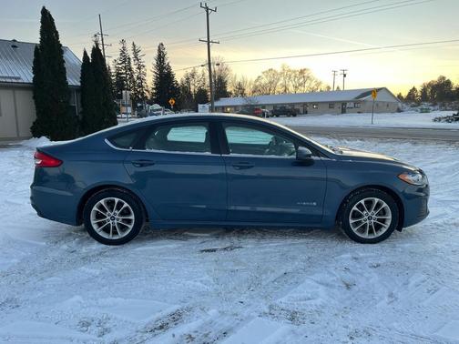 2019 Ford Fusion Hybrid SE