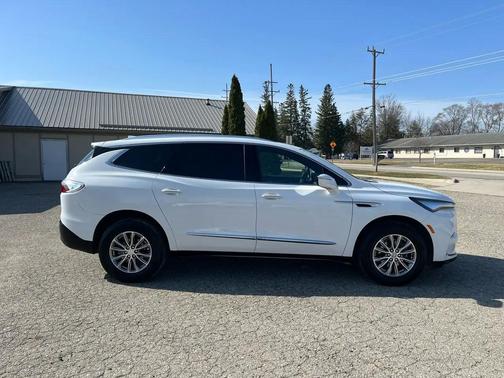 WHITE 2023 Buick Enclave Essence FWD