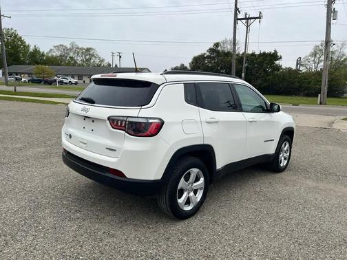 White Clearcoat 2021 Jeep Compass Latitude