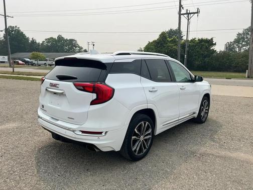 Summit White 2019 GMC Terrain Denali