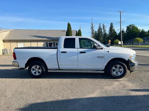 Bright White Clearcoat 2018 RAM 1500 Tradesman